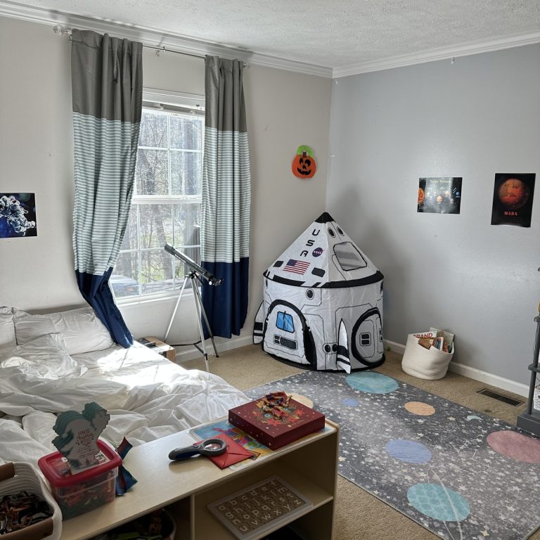 Space Themed Bedroom: A Real, No-Repaint Room